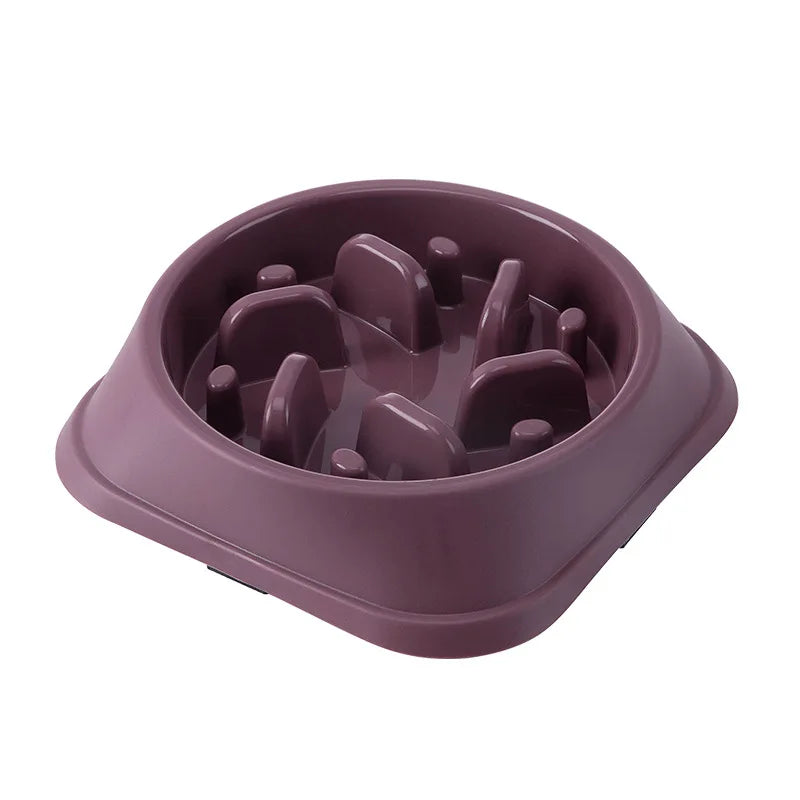 Tigela de comida lenta para cães e gatos, antiderrapante, redonda e espessa, ajuda a reduzir a gordura e promove uma alimentação mais saudável; disponível em várias cores e formatos.