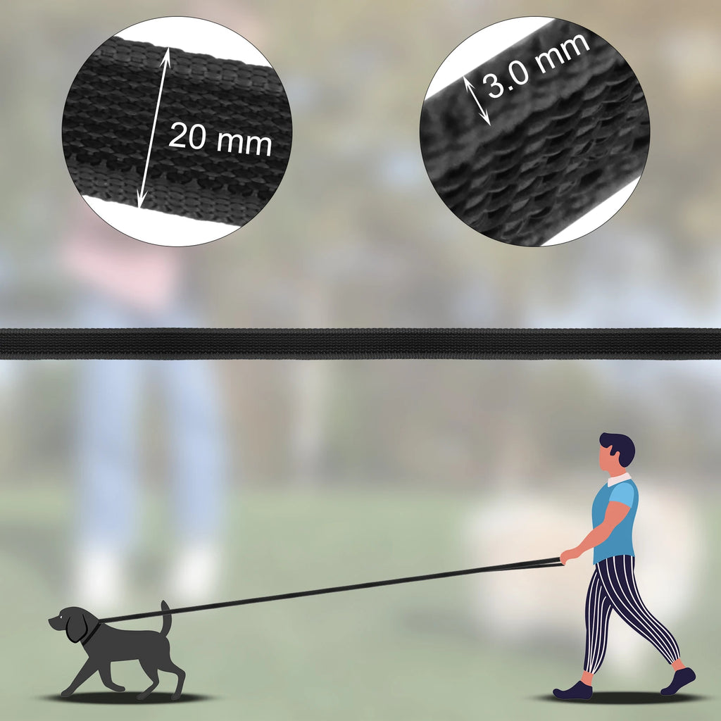 Guia para cães de vários tamanhos (1,5m a 15m), feita em látex e seda, dupla cor, ideal para treinamento fácil e prático.