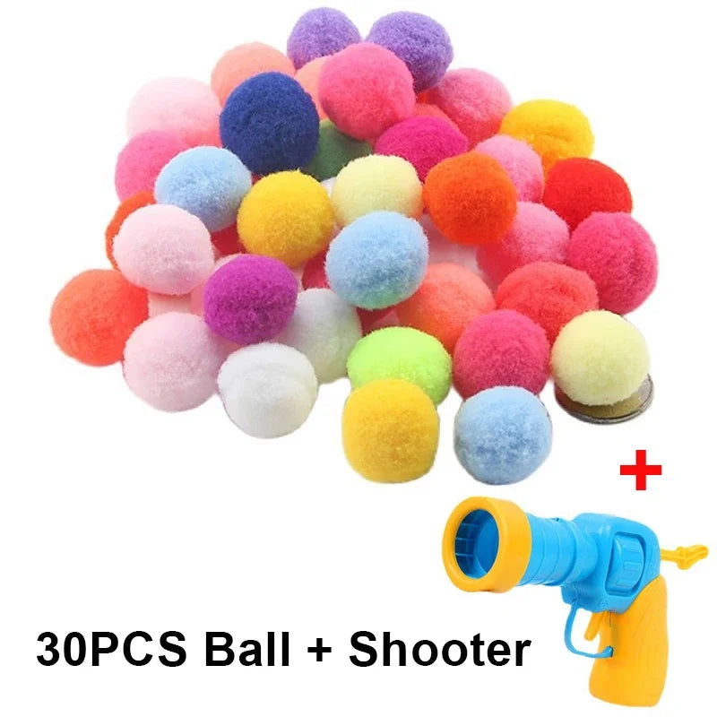 Brinquedos interativos e criativos para gatos e gatinhos, com bolas de pelúcia elásticas e mini jogos de treinamento, ideais para estimular e entreter seu pet.