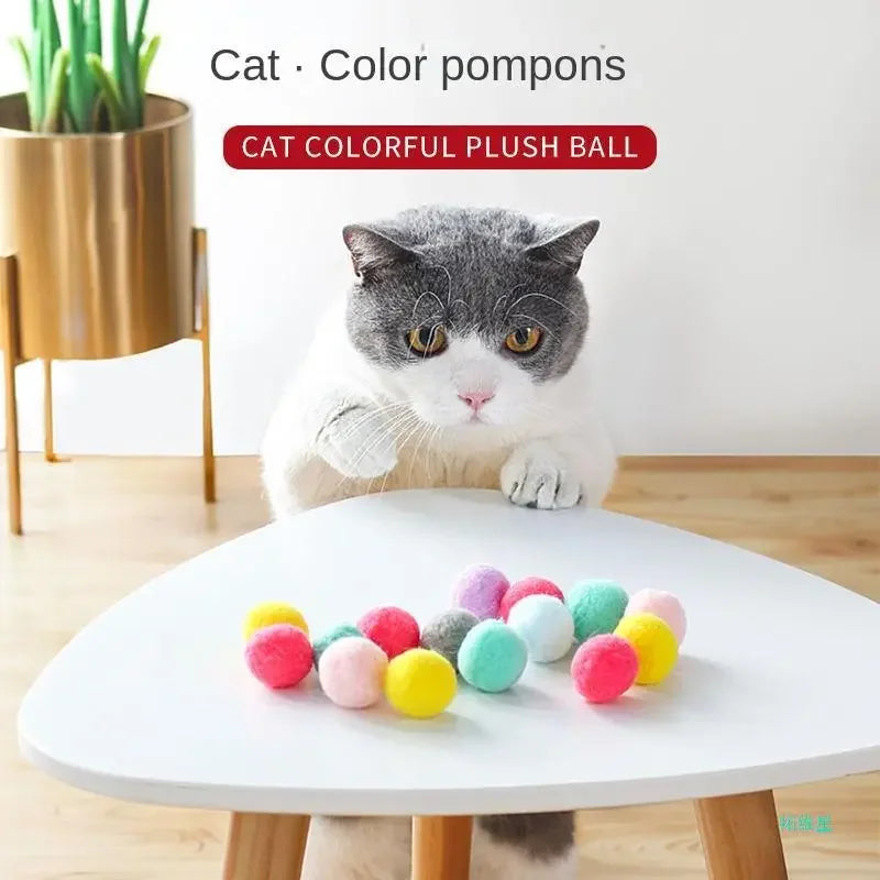 Brinquedos interativos e criativos para gatos e gatinhos, com bolas de pelúcia elásticas e mini jogos de treinamento, ideais para estimular e entreter seu pet.