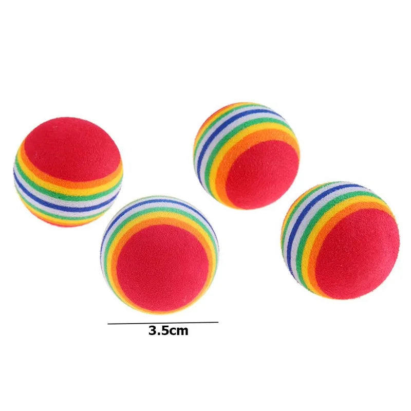 Kit com 10 brinquedos coloridos para gatos e cães, incluindo bolas interativas, chocalhos, brinquedos de mastigar e bolas de arranhar — ideal para pets brincalhões e curiosos.