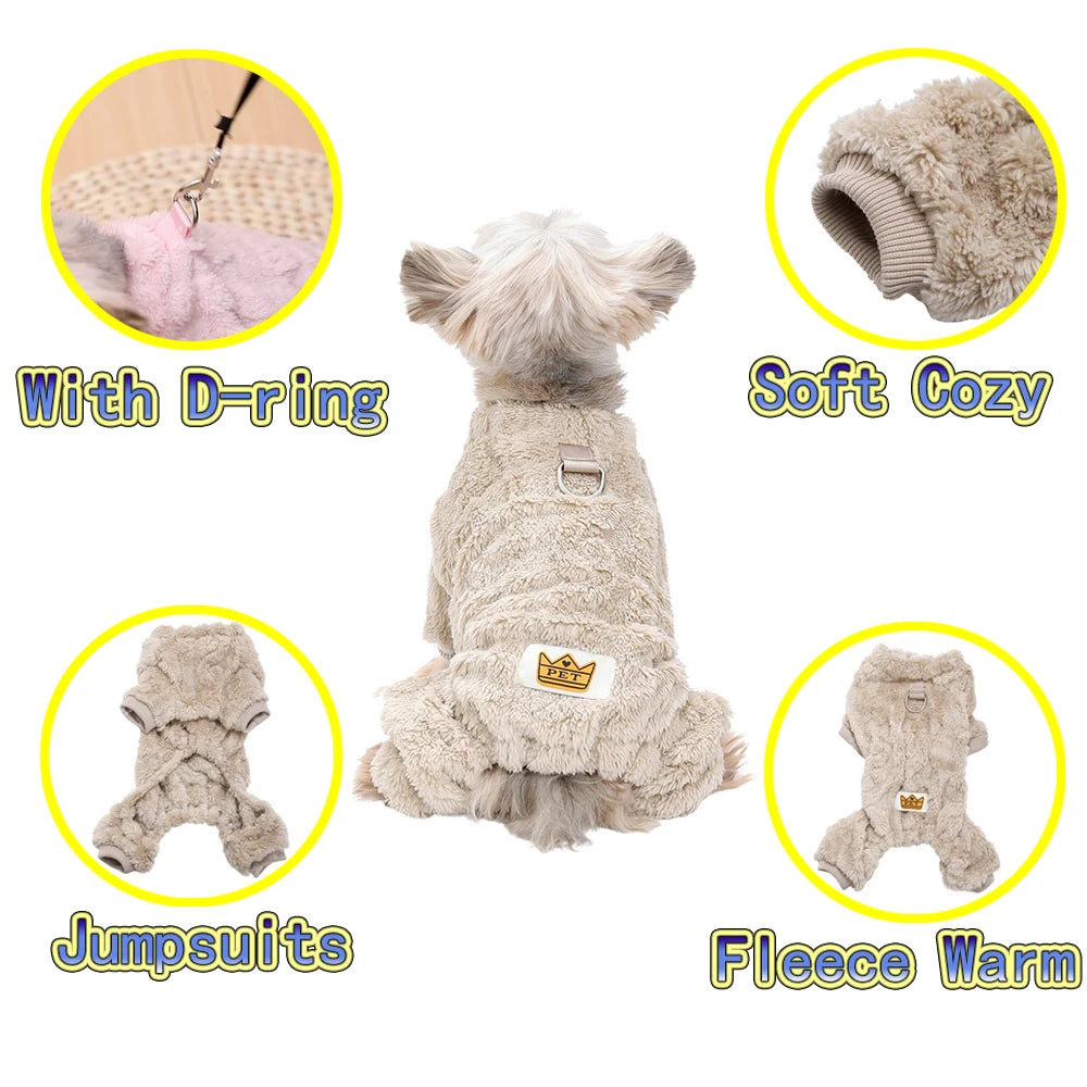 🐾 Aqueça seu pet com muito estilo! 💖 Macacão de pelúcia super macio e quentinho, ideal para o inverno. Perfeito para cães e gatinhos pequenos e médios — puro aconchego e amor! ❄️🐶🐱✨